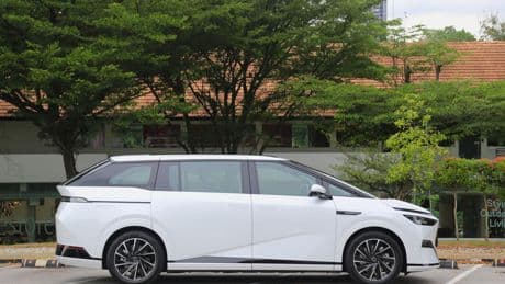 I test drove XPeng's electric minivan. Its back seats are the business class of the road.