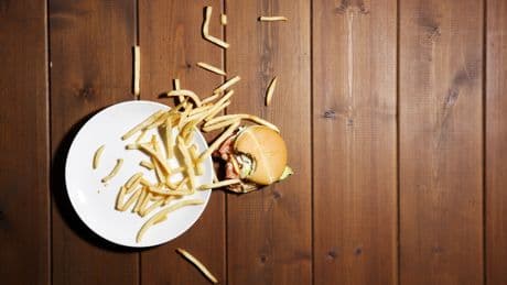 Essen heruntergefallen: Was steckt wirklich hinter der "Drei-Sekunden-Regel"