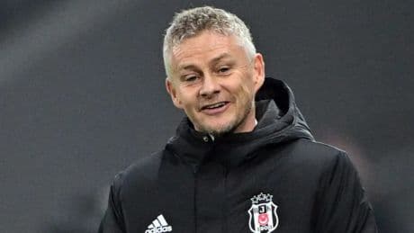 Solskjaer issues hilarious eight-word Jose Mourinho slap-down as Besiktas beat Fenerbahce in battle of ex-Man Utd bosses