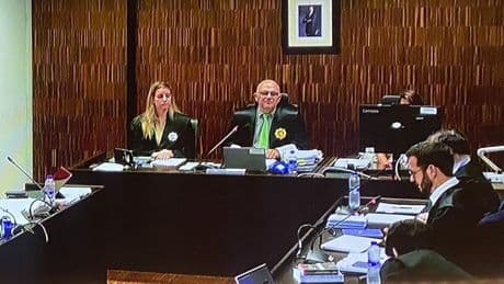 Álvaro Lobato, el juez de la batalla judicial entre Just Eat y Glovo que cuela doctrina económica en sus sentencias