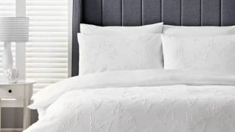 Matalan shoppers rush to buy £20 white bedding set reduced to 50p in special offer