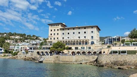 Alicia Koplowitz recompra al grupo chino Gaw Capital el 50% de la cadena Hospes Hotels
