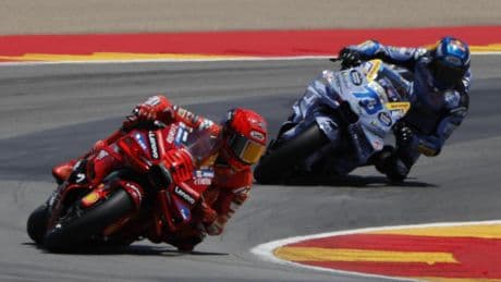 Marc Márquez continúa con su reinado en MotorLand y protagoniza el tercer doblete junto a su hermano Álex