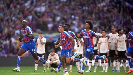 Arne Slot grijpt naast tweede prijs met Liverpool: Crystal Palace na penalty’s te sterk in Community Shield