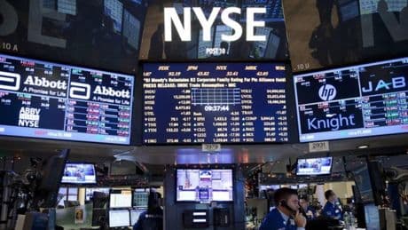 El S&P 500 y el Nasdaq buscan nuevos máximos históricos pese a que Tesla se hunde un 8%