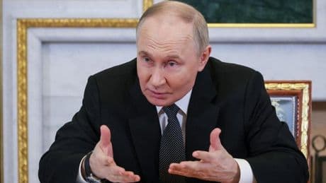 Putin busca respaldo internacional en el Foro Económico de San Petersburgo