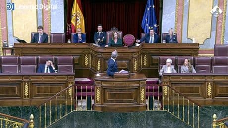 Armengol corta abruptamente a Feijóo e indigna al PP