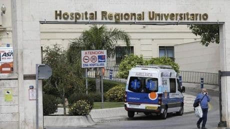 Herido grave un hombre tras hacer frente a unos delincuentes que se colaron en su casa en Marbella