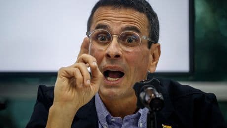 Maduro rehabilita a Capriles para que participe en las elecciones 'fake' de mayo