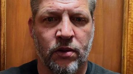 Matteo Materazzi e la Sla, la moglie: «In pochi mesi ha perso l'uso delle gambe. I nostri figli hanno il 20% di possibilità di sviluppare la malattia. Il fratello Marco? Ora si riparlano»