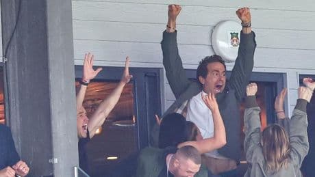 Hollywood-Stars außer Rand und Band – Wrexham steigt schon wieder auf