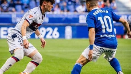 El Oviedo gana por la mínima al Levante y aprieta el ascenso directo