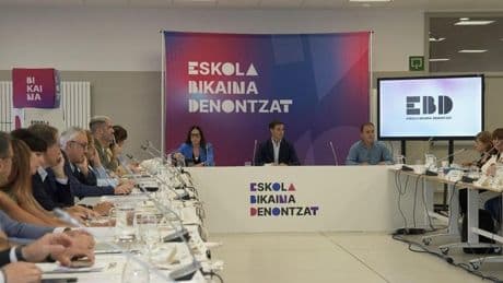 Pedrosa cree que el pacto contra la segregación escolar es una «oportunidad» para mejorar el sistema educativo