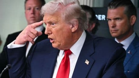 Schwache Arbeitsmarktzahlen: Trump ernennt konservativen Ökonomen zum neuen Statistikchef