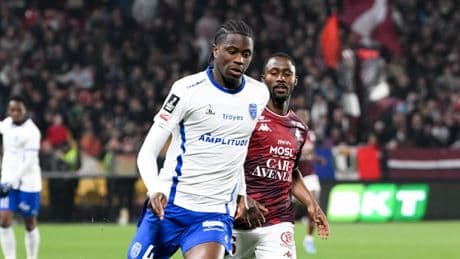 Mercato : le défenseur Junior Diaz prêté par Troyes à Brest