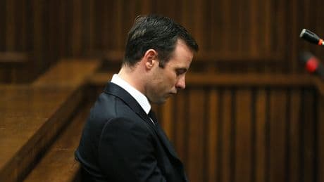 Oscar Pistorius regresa al deporte tras 12 años del crimen por el que fue condenado a prisión