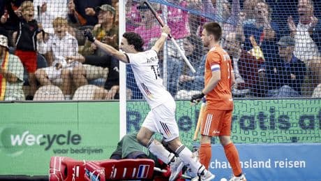 Nederlandse hockeymannen verliezen in EK-finale van gastland Duitsland na shoot-outs