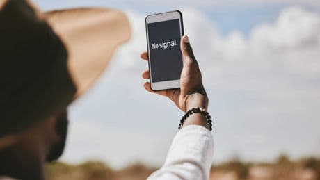 Ontvangst van mobieltje in grensregio wordt opzettelijk beperkt: maar wat nou als je 112 nodig hebt?