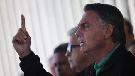 El Tribunal Supremo de Brasil impone a Bolsonaro el uso de una tobillera electrónica y le prohíbe usar redes sociales