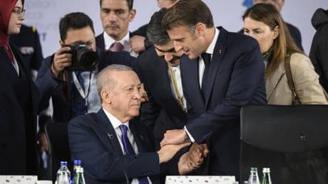 Entre Erdogan et Macron, ce n'est plus la guerre