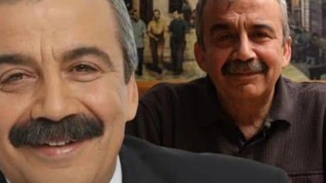 Sırrı Sürayya Önder hayatını kaybetti! Ünlülerden peş peşe başsağlığı mesajları