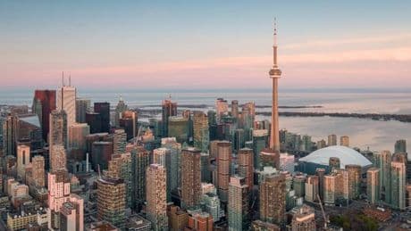 British man travels to Canada and is left stunned after spotting huge difference