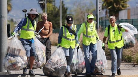 Letters to the Editor: A volunteer group cleaning up Los Angeles inspires our readers