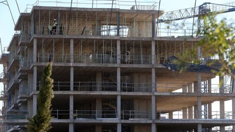¿Seguirá subiendo el precio de la vivienda?