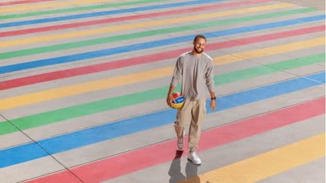 Google signs Stephen Curry to pitch its Pixel, health, and AI gear