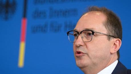 „Größte Vereinigung der Reichsbürger-Szene“ – Dobrindt verbietet „Königreich Deutschland“