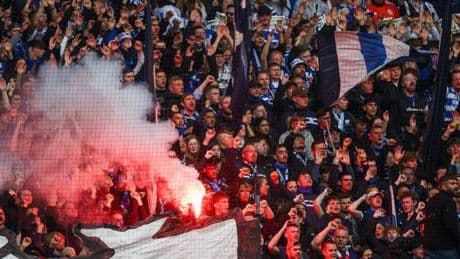 Fußball-Landespokal: "Bodenlos": Duisburg-Fan reanimiert - Essens Anhänger singen