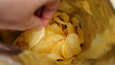 Chips-Schock: So selten sollten Sie wirklich zugreifen – sonst drohen ernste Folgen