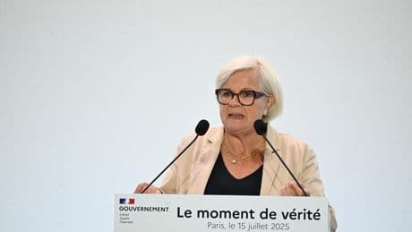 Arrêt de travail raccourci, ALD affaiblie : Catherine Vautrin fait le SAV de Bayrou sur la destruction de l’assurance-santé