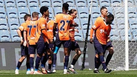 Başakşehir, galibiyet serisini 4 maça çıkardı