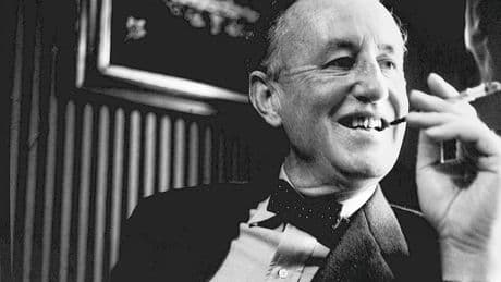 Ian Fleming, el creador de James Bond, un obseso sexual traumatizado por su madre