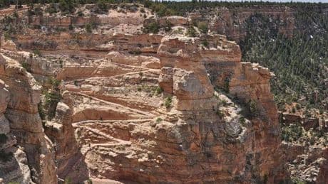 Hiker dies in Grand Canyon as park warns of dangerous temperatures