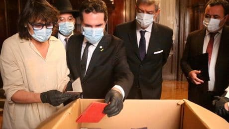 In Kisten im Gericht in Buenos Aires - Geheimnisvolle Nazi-Dokumente im Keller entdeckt