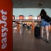 Bonus voor luchtvaartpersoneel dat passagiers ‘betrapt’ met te grote handbagage