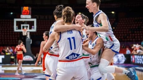 Italbasket donne, è il giorno della gioia. Verona: «Tutte protagoniste, orgogliose del risultato ottenuto»