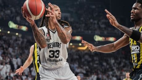 Basketbolda derbiyi Beşiktaş kazandı