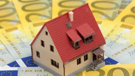El euribor vuelve a bajar en mayo, pero todavía no perfora el nivel del 2%