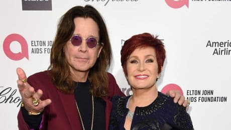 Sharon Osbourne geraakt door lieve berichten na overlijden Ozzy: ’Het heeft me veel nachten helpen doorkomen’