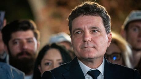 Roumanie : le candidat pro-européen Nicusor Dan en tête du second tour de l’élection présidentielle