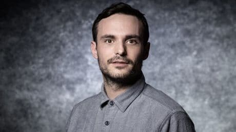Jérôme Niel, visé par une plainte pour violences conjugales, "dément l'entièreté des accusations"