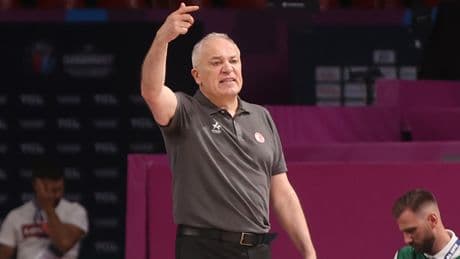 A Milli Kadın Basketbol Takımı Başantrenörü Ekrem Memnun: "Oyuna yaklaşımımızdan dolayı takımımla gurur duyuyorum"