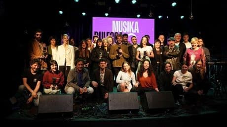 La gala Musika Bulegoa premia en Vitoria la «diversidad» de once artistas vascos