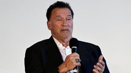 Pourquoi Arnold Schwarzenegger s'adresse aux usagers du métro de Vienne
