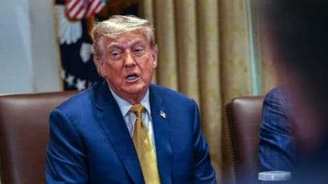 Dazi, Trump: «Lettera alla Ue entro due giorni». Il presidente Usa: «Presto tariffe su farmaci al 200%»