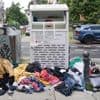 Diebstahlserie in Berlin: Unbekannte plündern Altkleidercontainer und hinterlassen ein Chaos