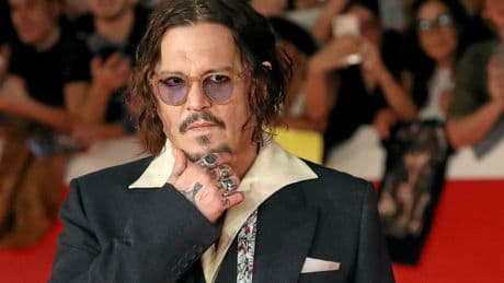 Johnny Depp bientôt dans un sixième « Pirates des Caraïbes » ?